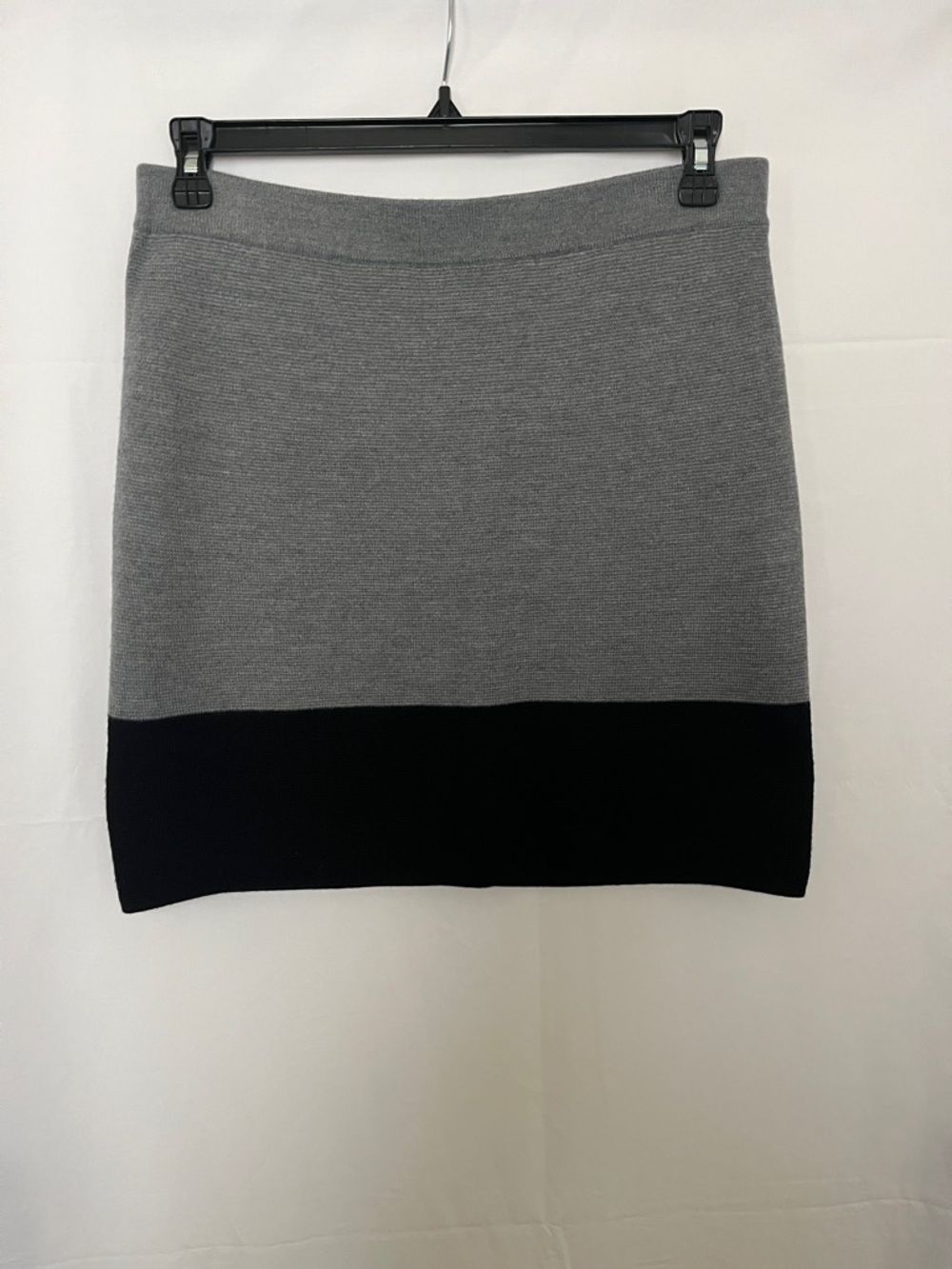 LOFT Two-Tone Gray and Black Pencil Skirt